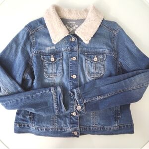 Blue Jean Jacket with Soft Cream Collar Great Conditions